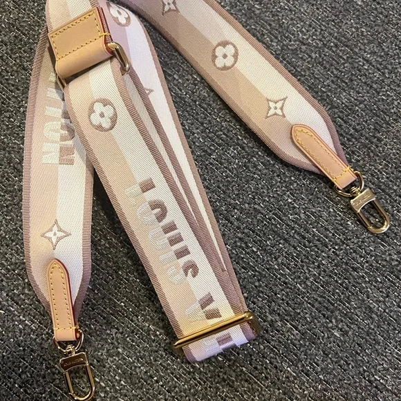 Louis Vuitton Beige and Brown Canvas Strap - Picture 4 of 7